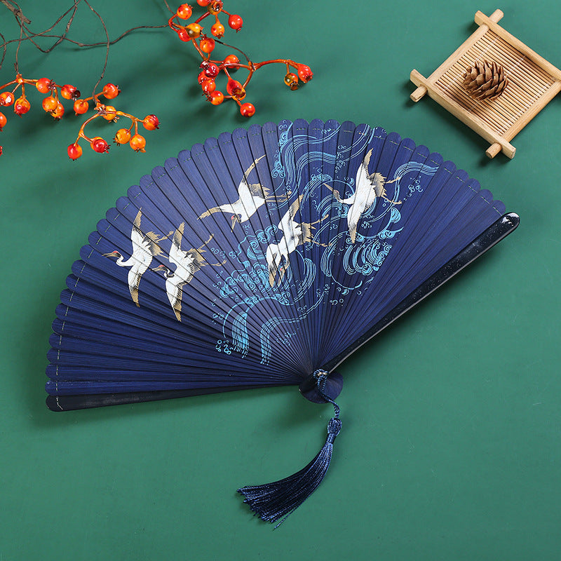 Éventail japonais bleu foncé