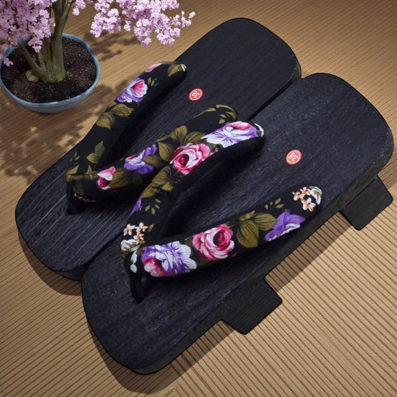 Tong en bois japonaise