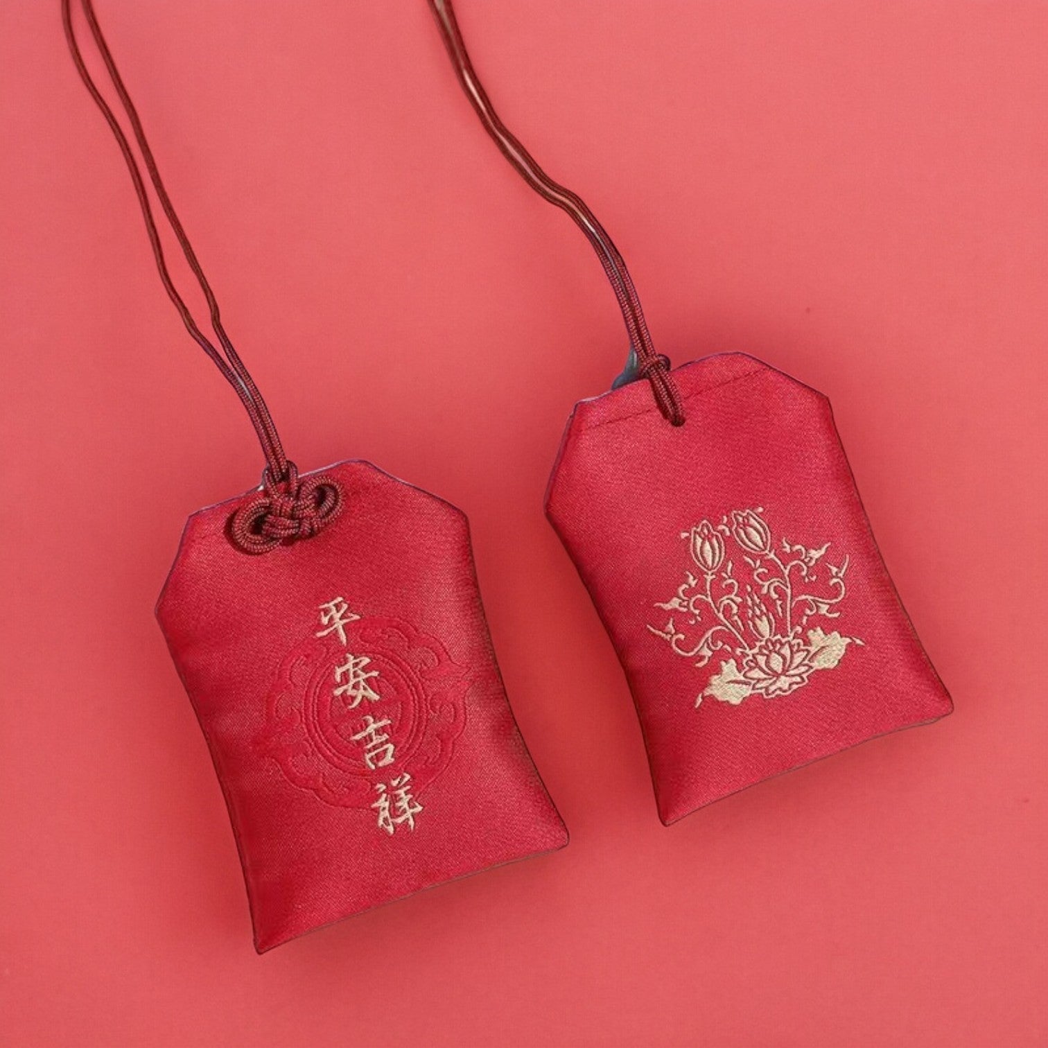 Omamori porte bonheur japonais - Rouge