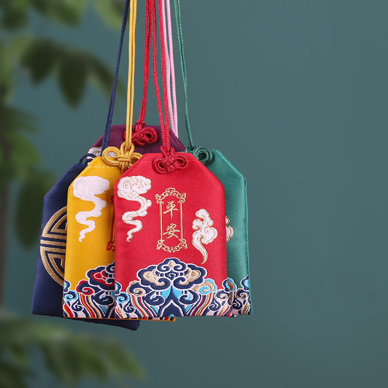 Porte bonheur japonais omamori